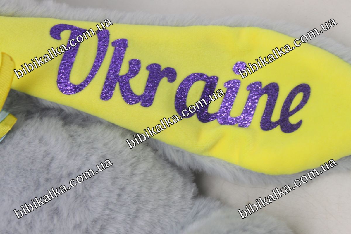 М'яка іграшка Зайка Патріот музичний 30 см сірий з комбінованих матеріалів для дітей та подарунків