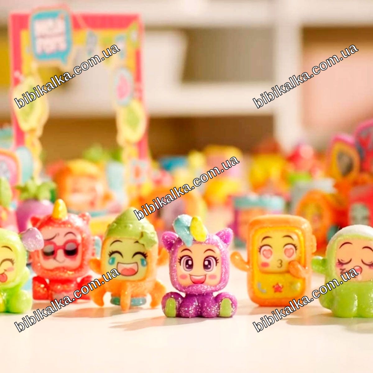 Набір фігурок MOJI POPS S2 – Сяючий сюрприз, 8 колекційних фігурок 3 см зі змінними емоціями для дітей від 3 років
