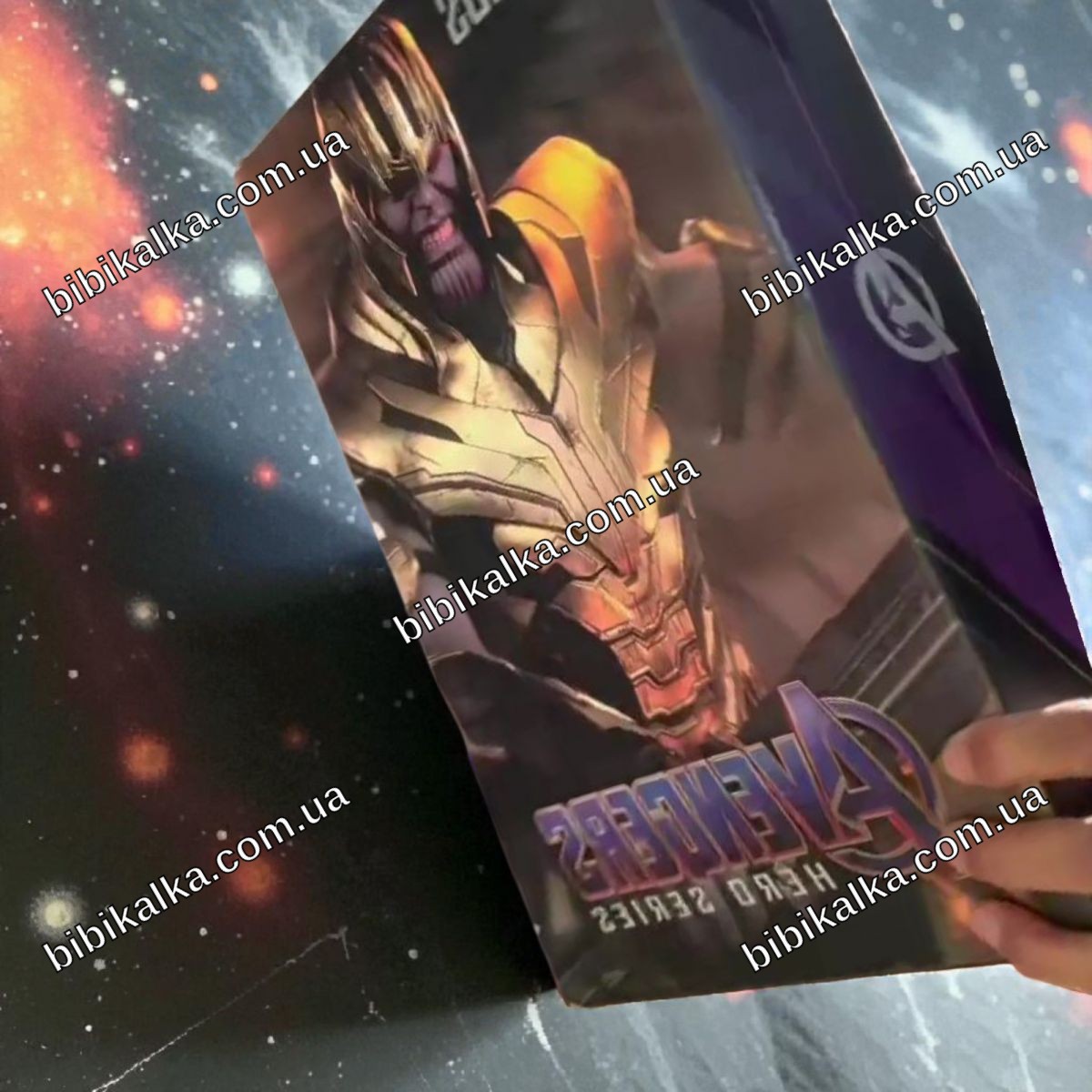 Фігурка Marvel Танос у коробці, деталізований бойовий образ, золотисто-фіолетовий пластик, для гри та колекціонування від 3 років